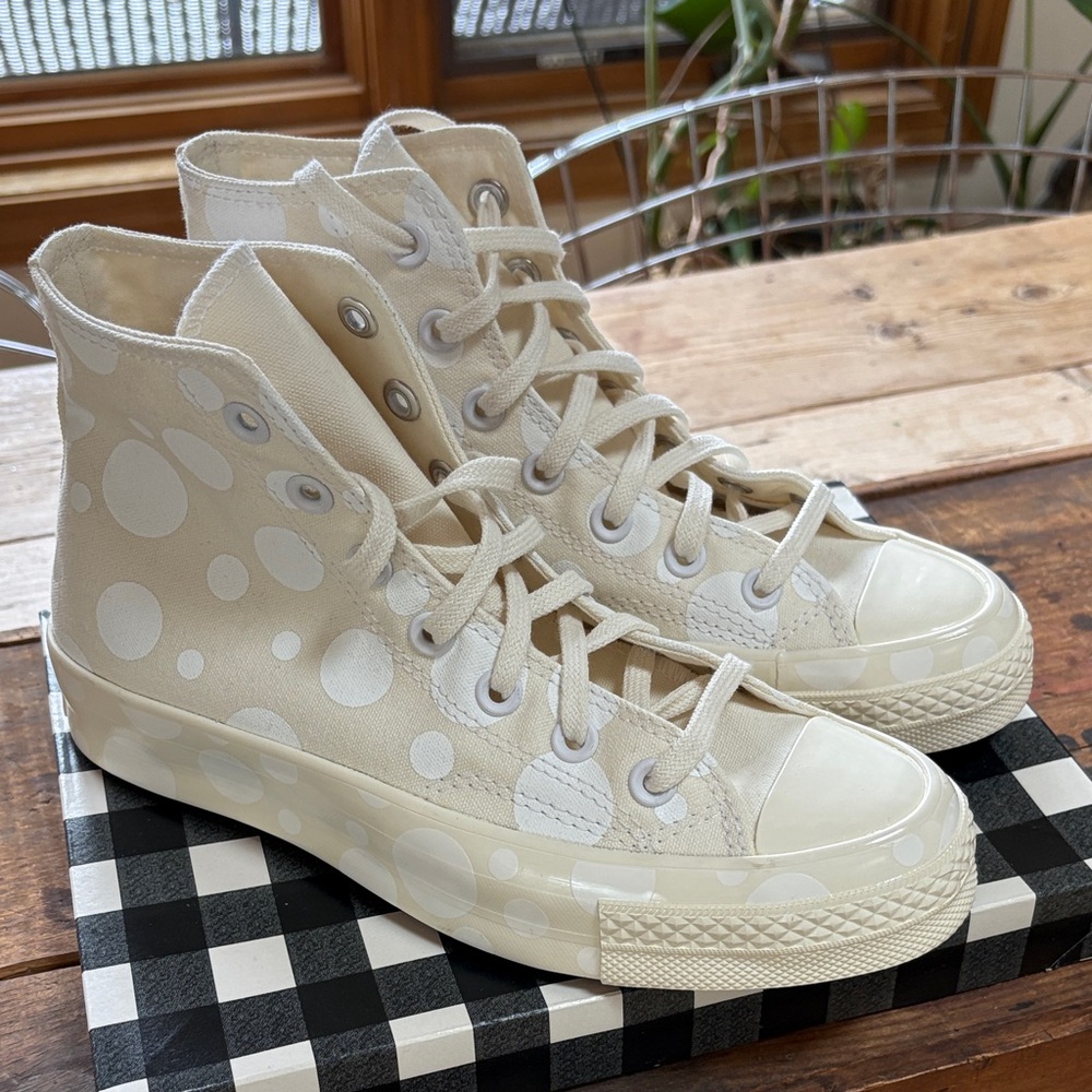 High-Top Cream Sneakers - Picture 2 of 5